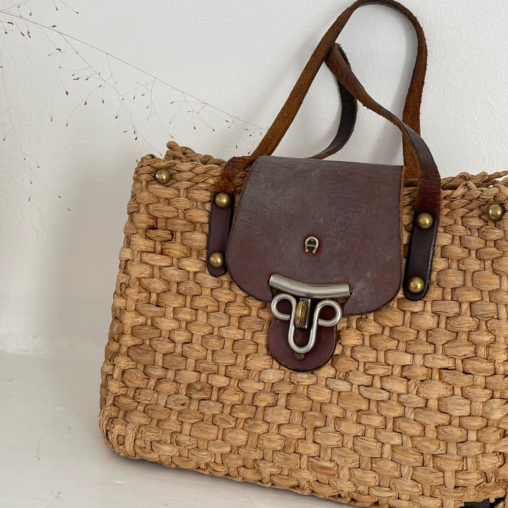 Vintage basket bag